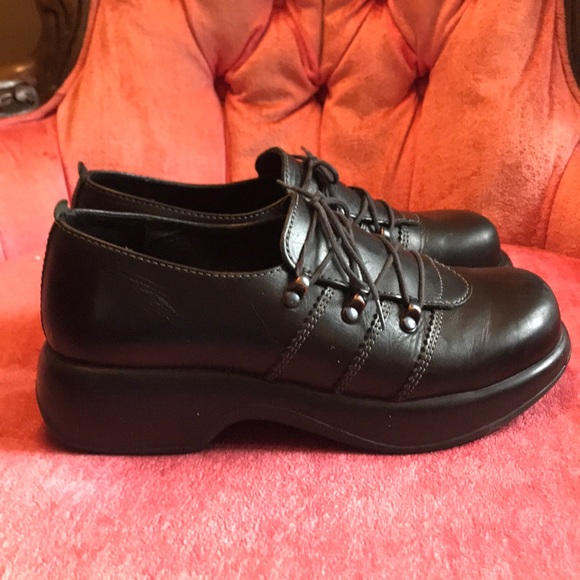 Dansko Shoes - Lace up black dansko shoes